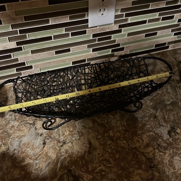 Elegant Gothic Style Black Fruit Basket - Picture 3 of 5